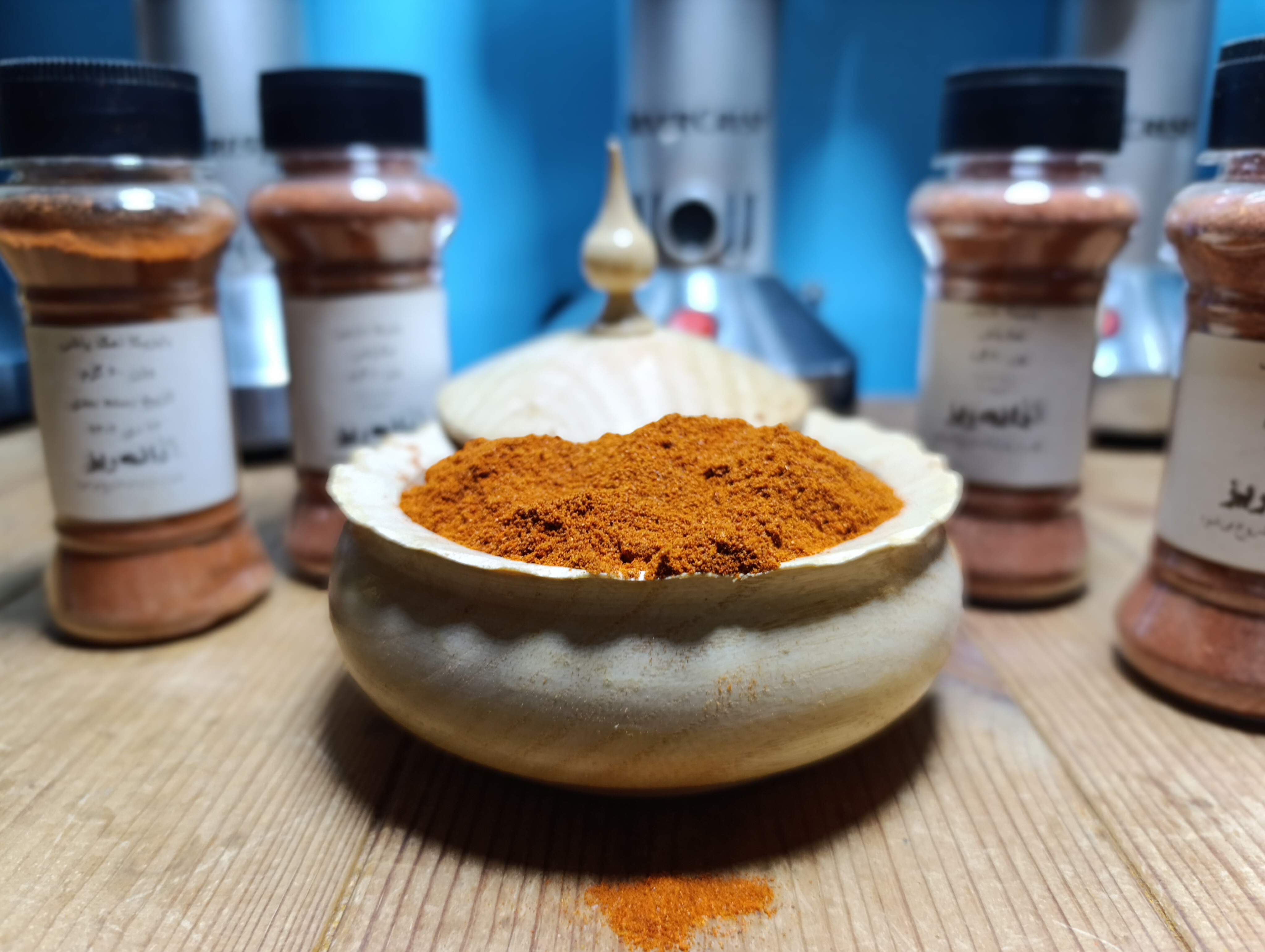 پودر پاپریکای مجاری دانه‌ریز (شیرین، خوش‌عطر، با رنگِ خیره‌کننده)