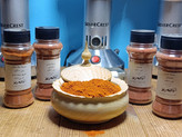 پودر پاپریکای مجاری دانهریز (شیرین، خوشعطر، با رنگِ خیرهکننده)