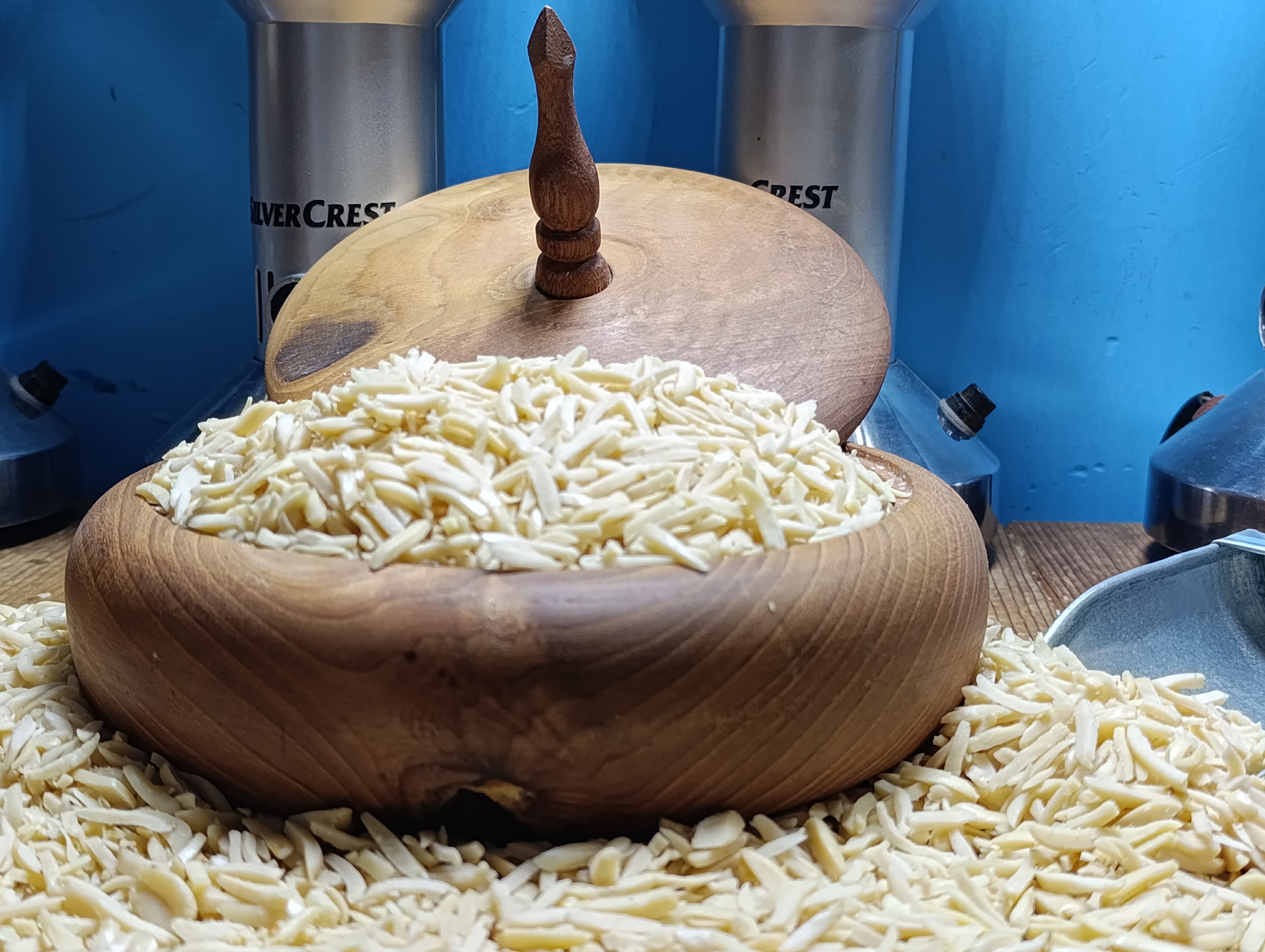 خلال بادام زمینی تازه و اعلا دانه ریز (خلال مغز بادام زمینی برشته/خام مخصوص قنادی و تزیین)