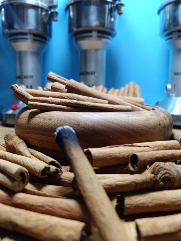 چوب دارچین لولهای (سیگاری) اعلا دانه ریز – معطر